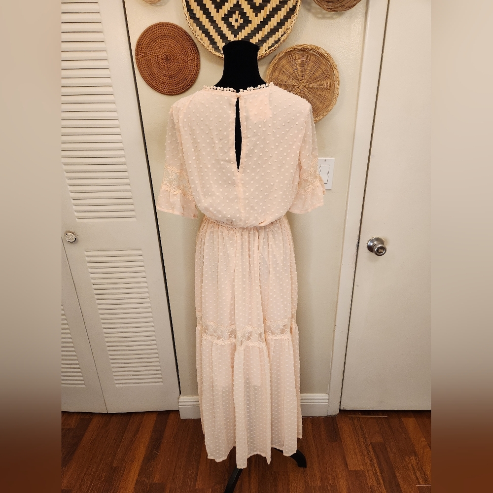 Swiss Dot Lace Maxi Dress With V Neck And Ruffles - Picture 9 of 9